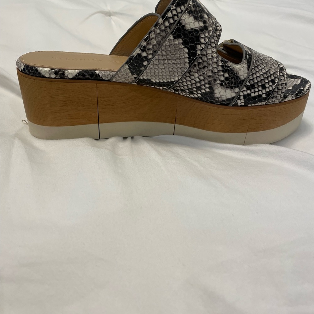 Women’s Veronica Beard platform sandal - Picture 7 of 8